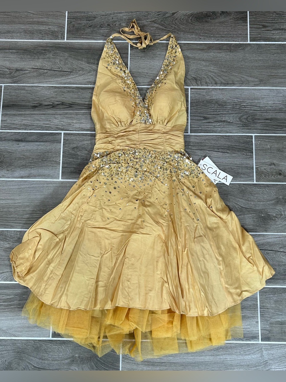 Scala Prom Party Dress Gold Silk Sequin Size 2 Halter Marilyn Monroe Style #7238